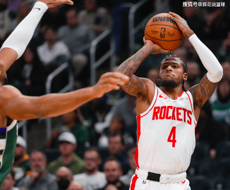 九游体育下载-雄鹿队拿了几次总冠军