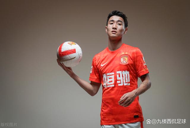 九游体育下载-集结日广州队调整名单以备意甲，官宣签约环节打磨，球迷炸锅，数据趋势出现新变化的简单介绍