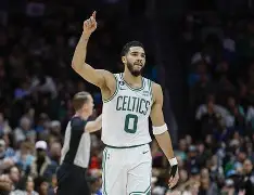 九游体育下载-包含塔图姆在RNG比赛中惊艳表现密尔沃基雄鹿扳平良机备战NBA季后赛，赛前圣安东尼奥马刺调整名单以备欧篮联瞬间刷屏的词条