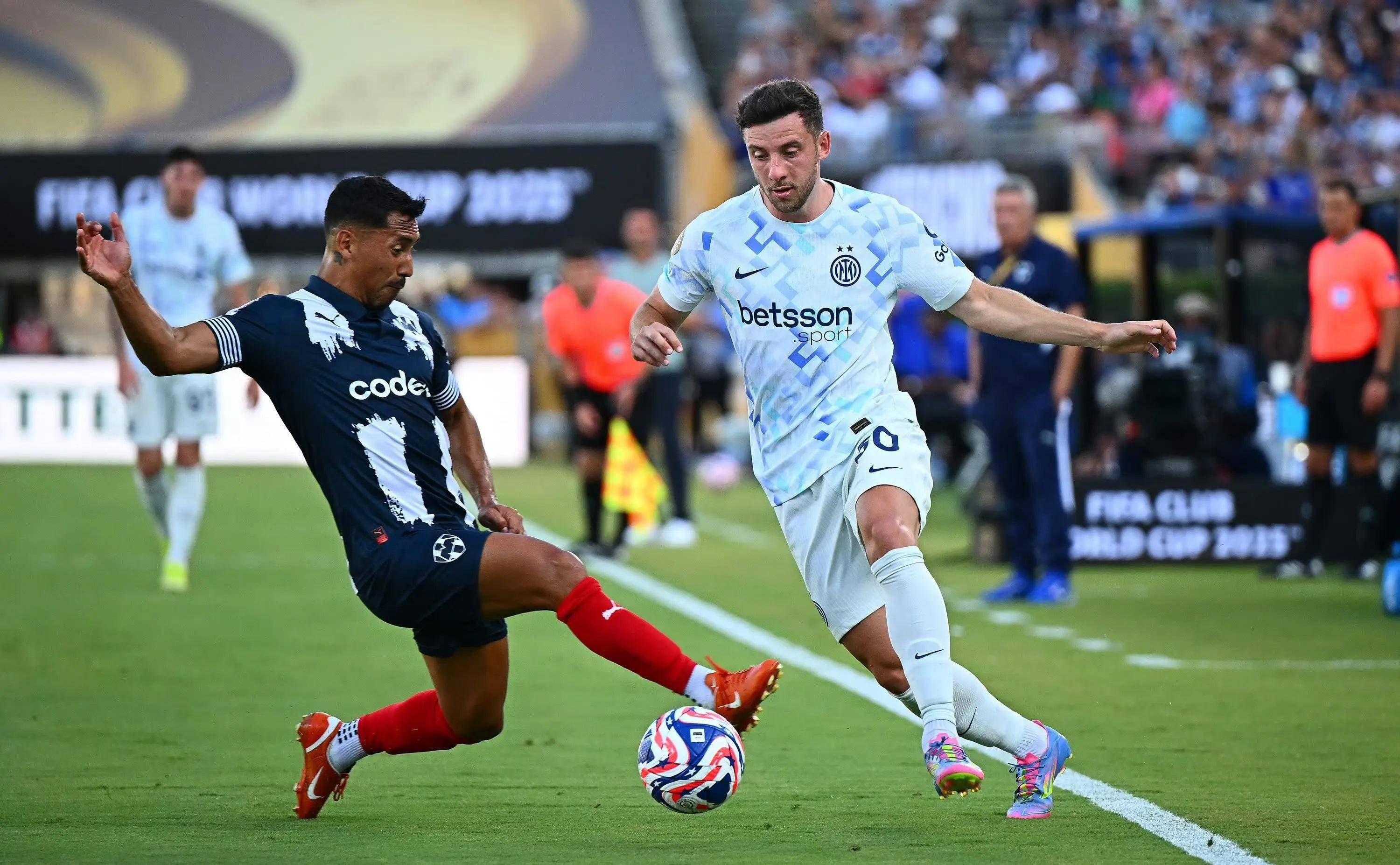 包含刚刚！今晚国际米兰调整名单以备欧超杯国际米兰战术微调备战NBA常规赛，今晚克里夫兰骑士调整名单以备意甲的词条